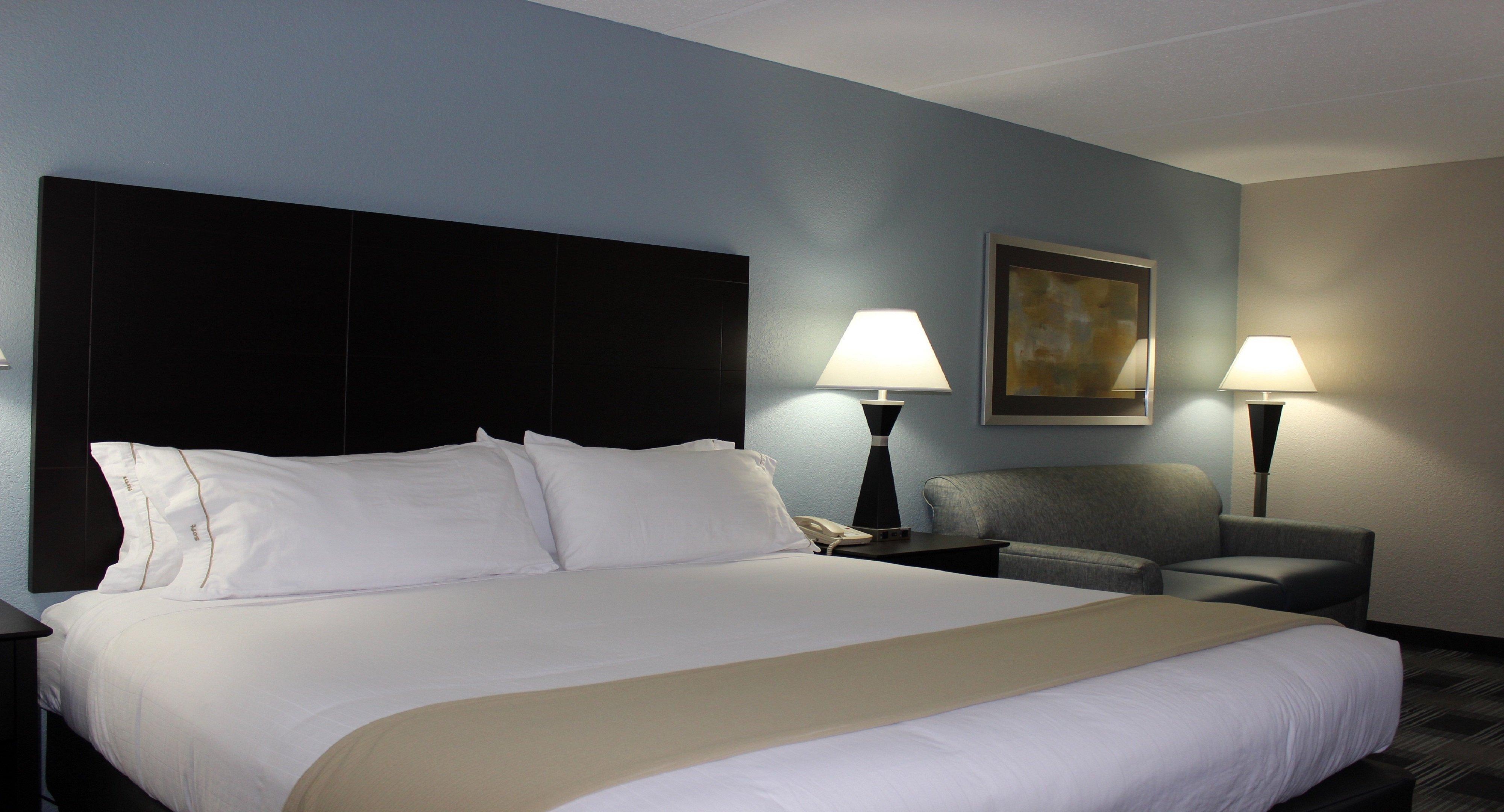 Express By Ihg Hotel 3*